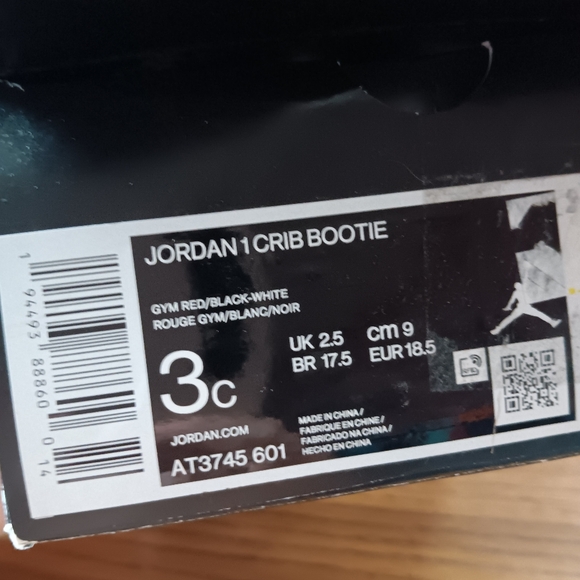 EUC Nike Jordan crib shoes - Picture 4 of 4